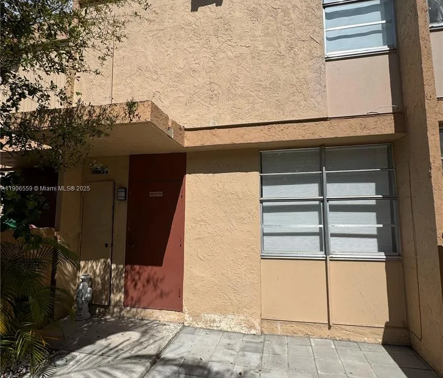 6007 SW 69th St # 74, South Miami FL 33143