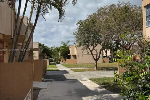 6007 SW 69th St # 74, South Miami FL 33143