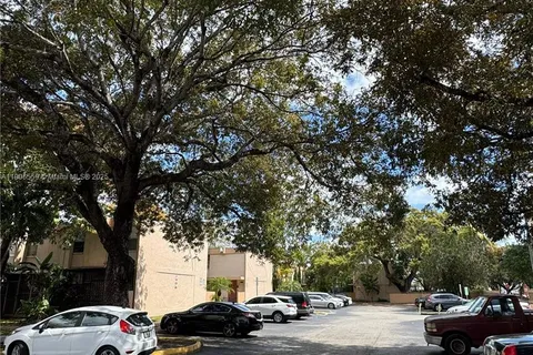 6007 SW 69th St # 74, South Miami FL 33143