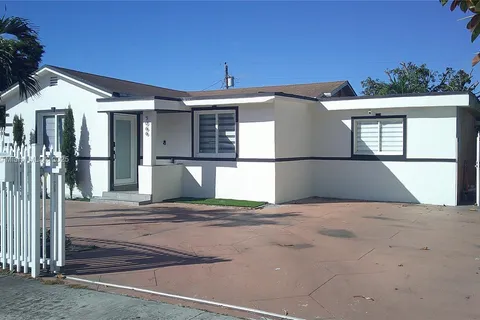 5066 E 9th Ct, Hialeah FL 33013