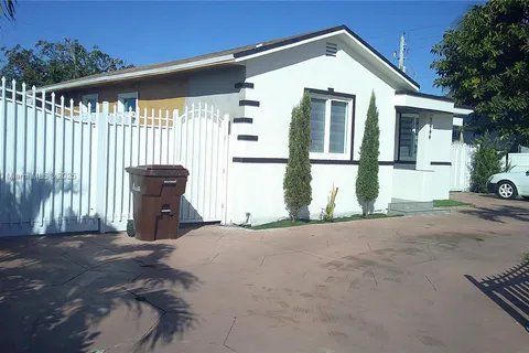 5066 E 9th Ct, Hialeah FL 33013