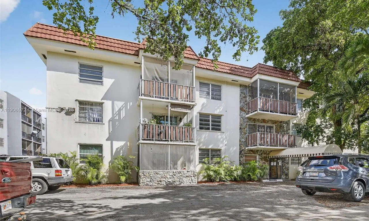 13655 NE 10th Ave # 101, North Miami FL 33161