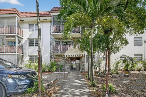 13655 NE 10th Ave # 101, North Miami FL 33161