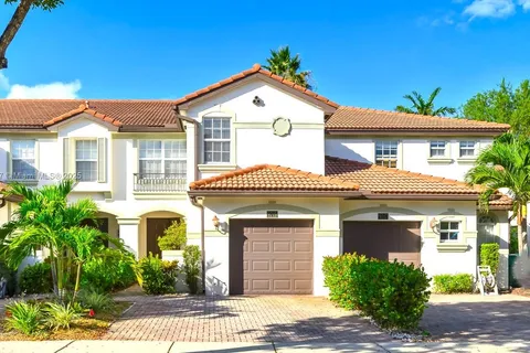 9719 Darlington Pl, Cooper City FL 33328