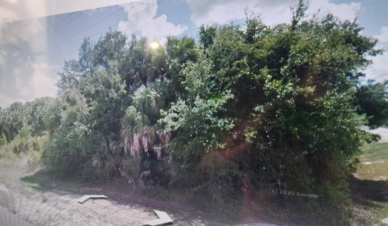 19210 NW 278 st, Okeechobee FL 34972