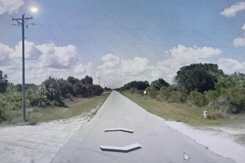 19210 NW 278 st, Okeechobee FL 34972