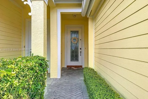 602 Mariner Bay Blvd, Fort Pierce FL 34949