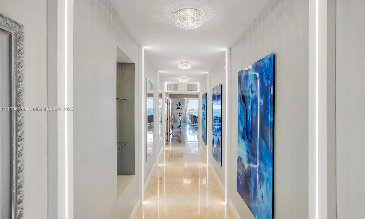 20201 E Country Club Dr # 1903, Aventura FL 33180