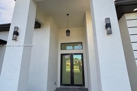 1019 SW 8th CT, Cape Coral FL 33991