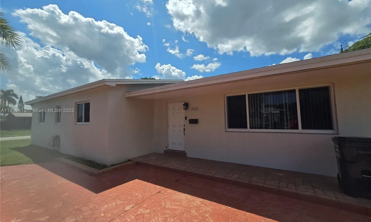 200 N 69th Ave, Hollywood FL 33024