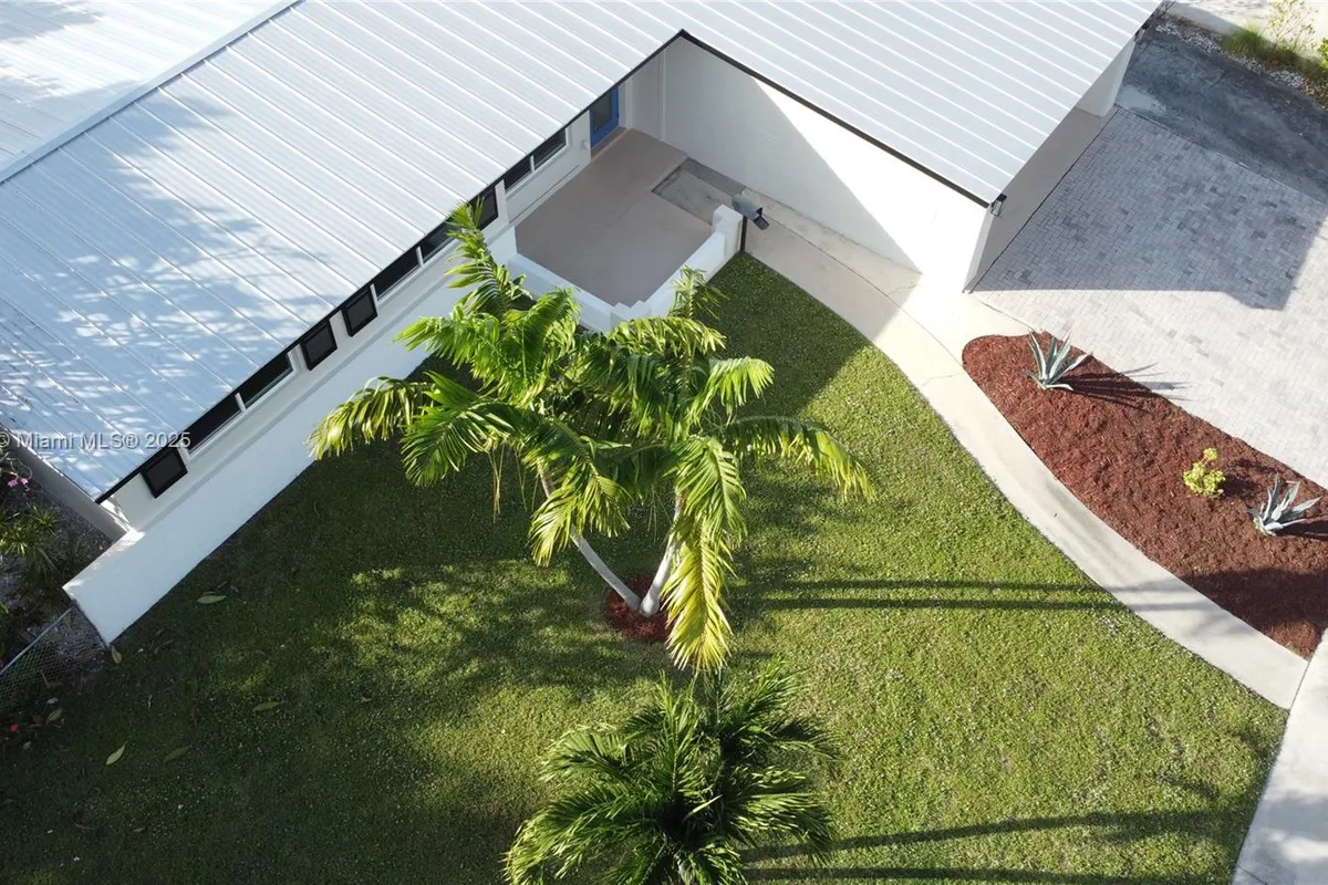 436 Gull Ct, North Palm Beach FL 33408