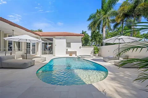 18715 Ocean Mist Dr, Boca Raton FL 33498