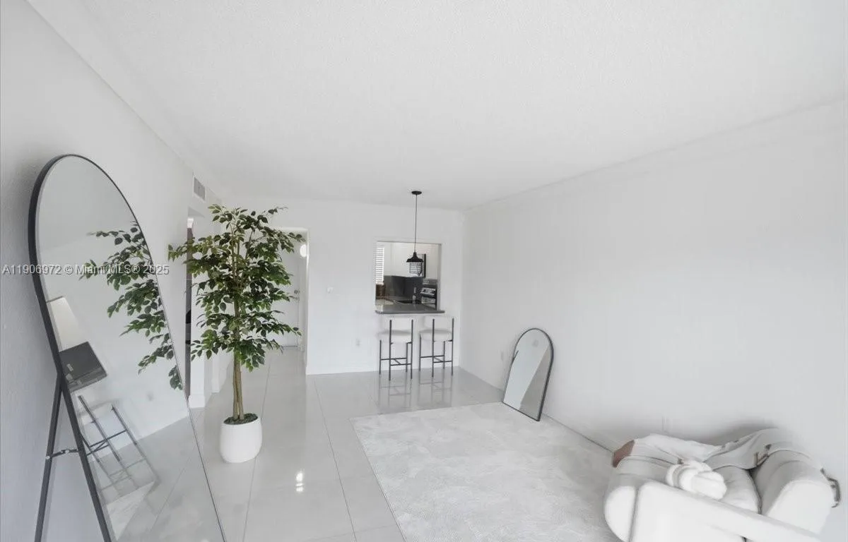 10850 W Flagler St # D308, Sweetwater FL 33174