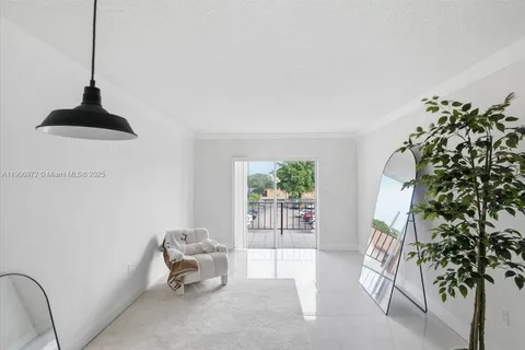 10850 W Flagler St # D308, Sweetwater FL 33174