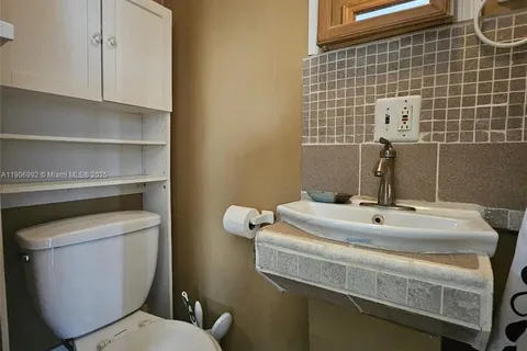 2848 W Marina Dr, Dania Beach FL 33312