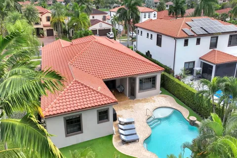 4036 NW 88th Ter, Cooper City FL 33024