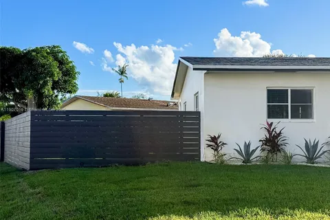 1630 NE 34th Ct, Pompano Beach FL 33064