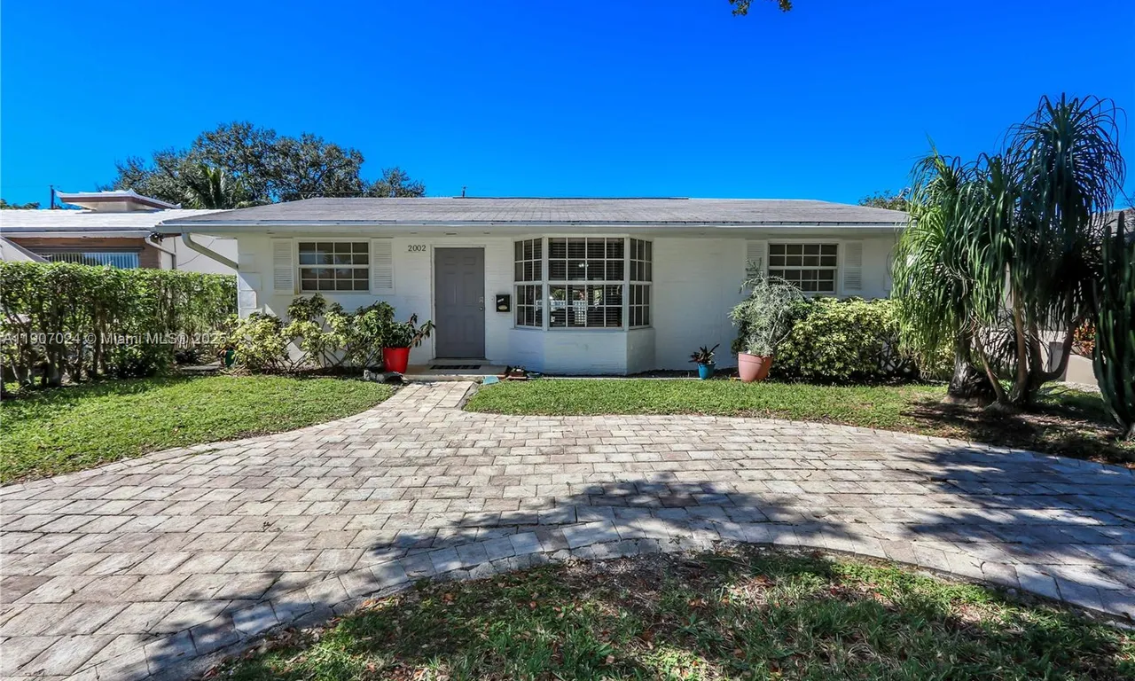 2002 N 39th Ave, Hollywood FL 33021