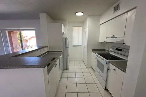 17612 NW 25th Ave # 302, Miami Gardens FL 33056