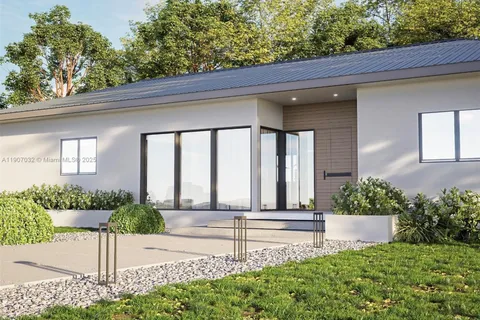 950 NE 113th St, Biscayne Park FL 33161