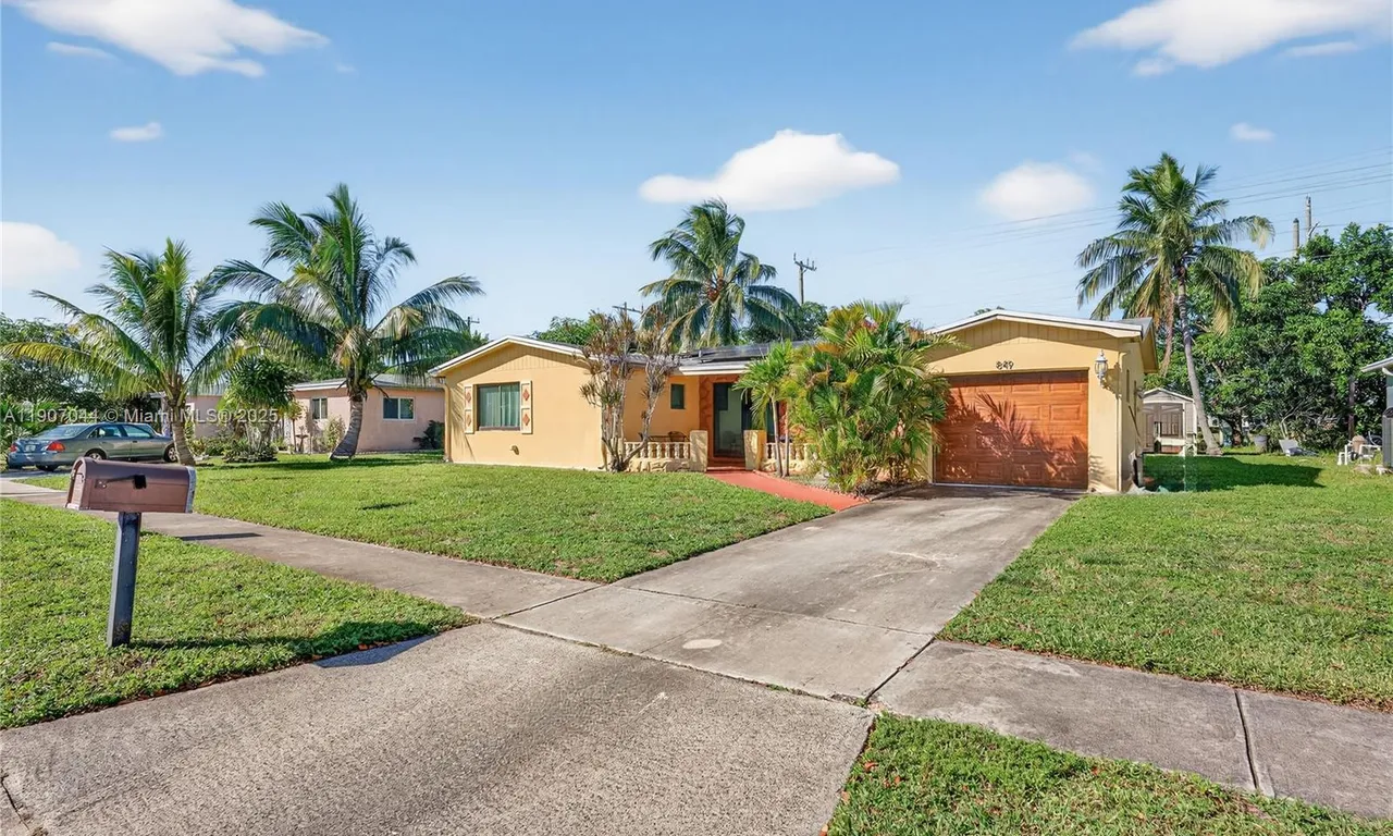 849 NW 70th Way, Margate FL 33063