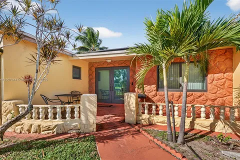 849 NW 70th Way, Margate FL 33063