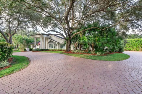 8020 NW 47th Dr, Coral Springs FL 33067