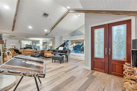 8020 NW 47th Dr, Coral Springs FL 33067