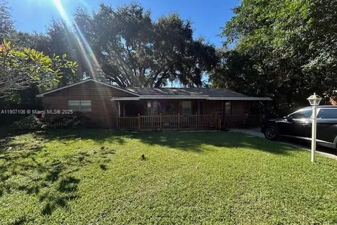 4556 Woodmere Ln, Lake Worth FL 33463