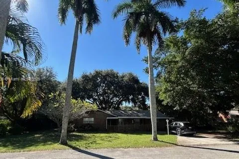 4556 Woodmere Ln, Lake Worth FL 33463
