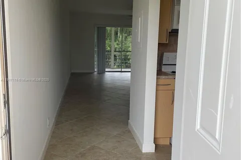 110 Lake Meryl Dr # 216, West Palm Beach FL 33411