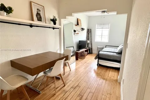 8415 Harding Ave # 14, Miami Beach FL 33141