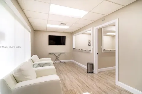 201 N University Dr # 14, Plantation FL 33324