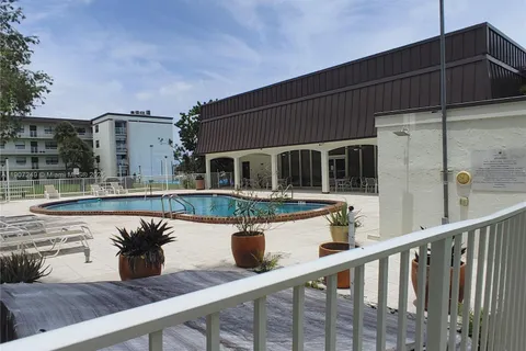 500 NE 2nd St # 110, Dania Beach FL 33004