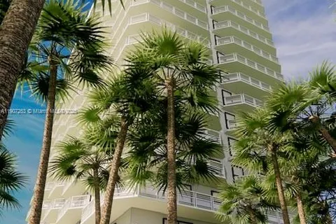 6061 Collins Ave # 11A, Miami Beach FL 33140