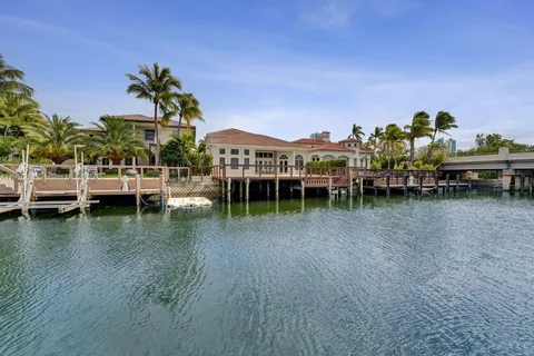 1385 Harbor Vw E, Hollywood FL 33019