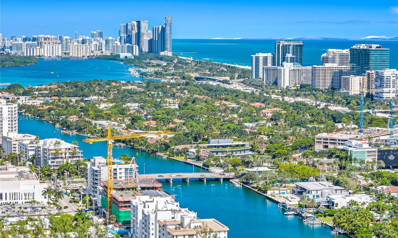 9111 E BAY HARBOR DR, Bay Harbor Islands FL 33154