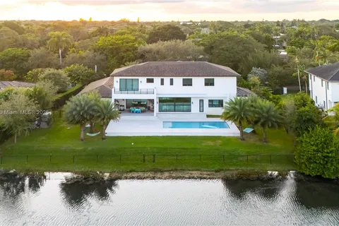 11907 SW 70th Ave, Pinecrest FL 33156