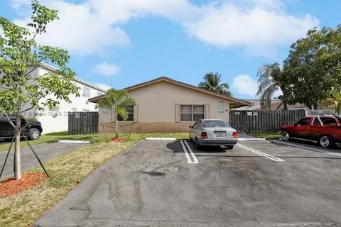 231 SW 8th Ct, Pompano Beach FL 33060