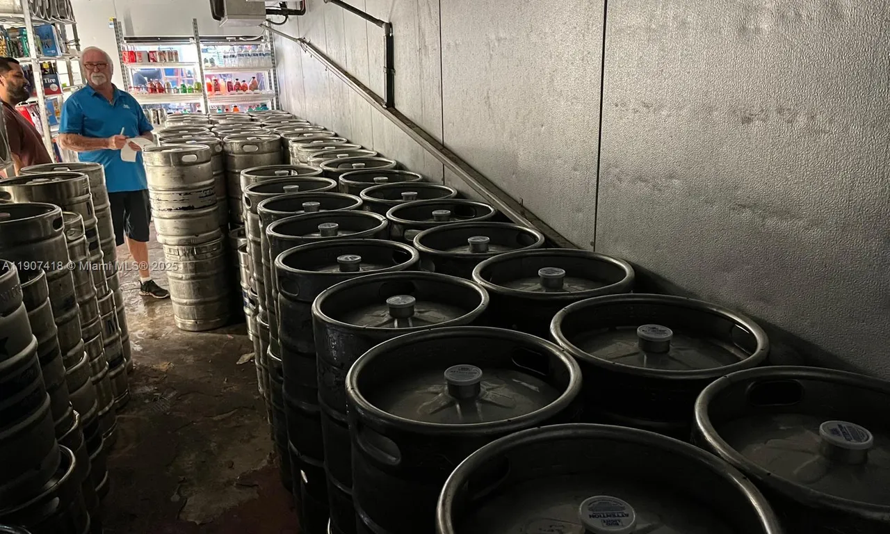 6827 Stirling, Davie FL 33314