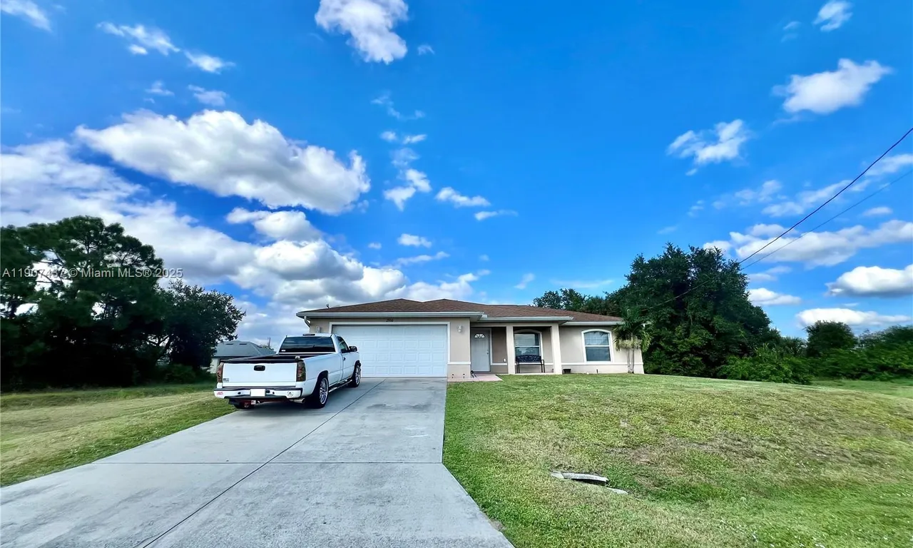 2916 51ST ST SW, Lehigh Acres FL 33976