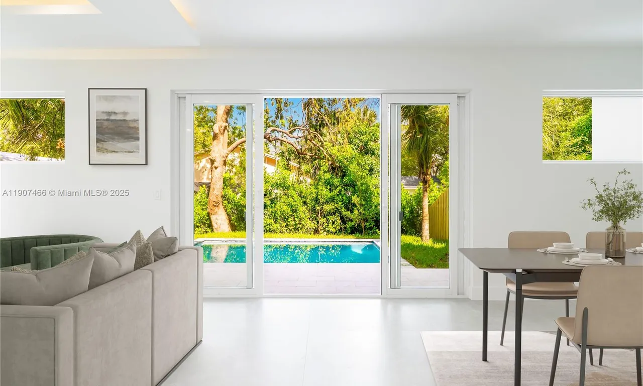 1705 SW 23rd St, Fort Lauderdale FL 33315