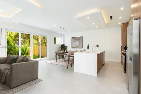 1705 SW 23rd St, Fort Lauderdale FL 33315