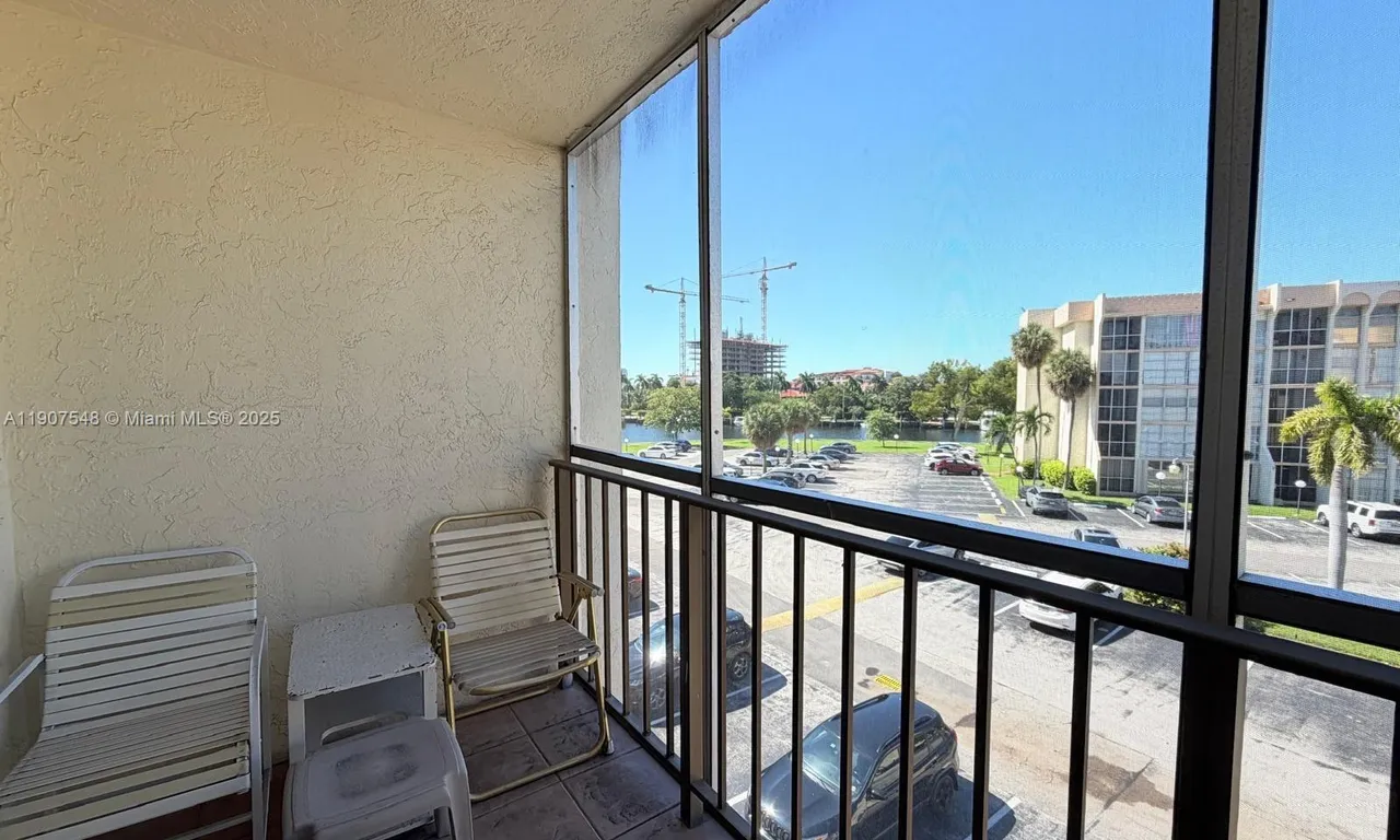 501 Three Islands Blvd # 305, Hallandale Beach FL 33009
