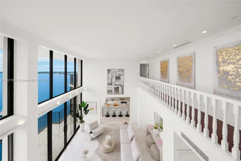 1925 Brickell Ave, Miami FL 33129
