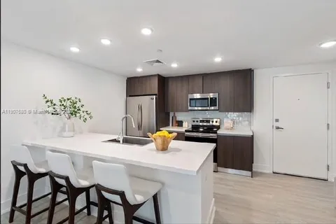 475 SE 1 Street # A, Pompano Beach FL 33060