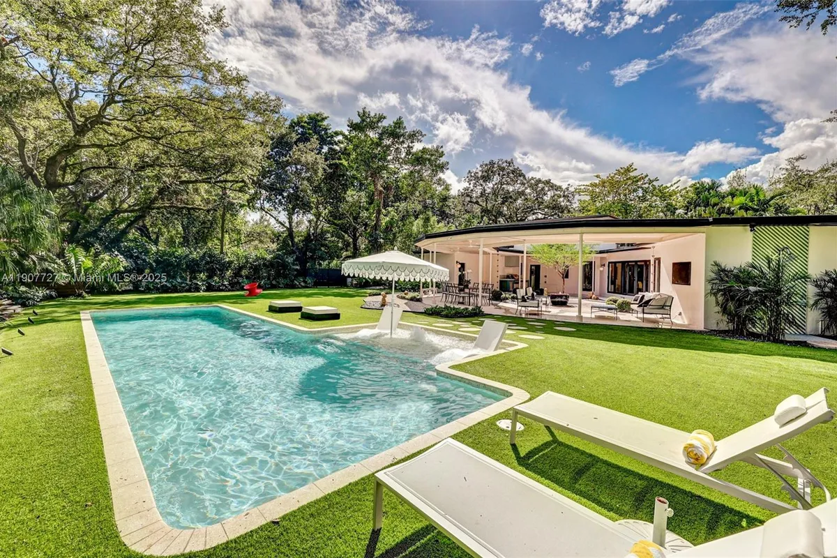 500 NE 96th St, Miami Shores FL 33138