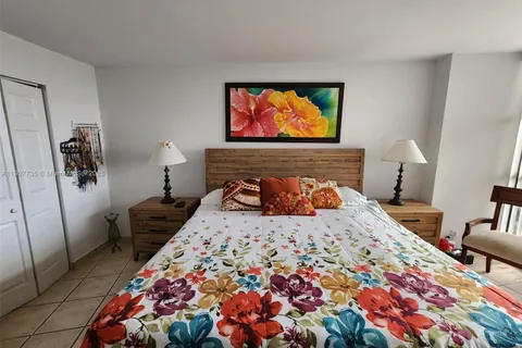 600 Parkview Dr # 911, Hallandale Beach FL 33009