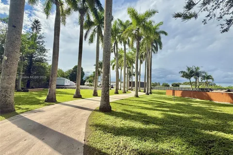 35220 SW 213th Ave, Homestead FL 33034