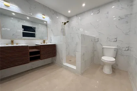 1007 NW 120th St, North Miami FL 33168